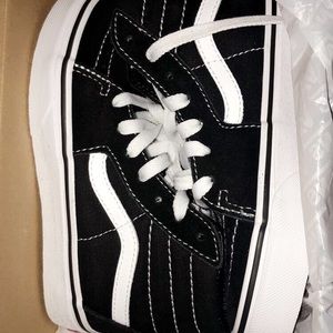 Brand new vans size 1y kids